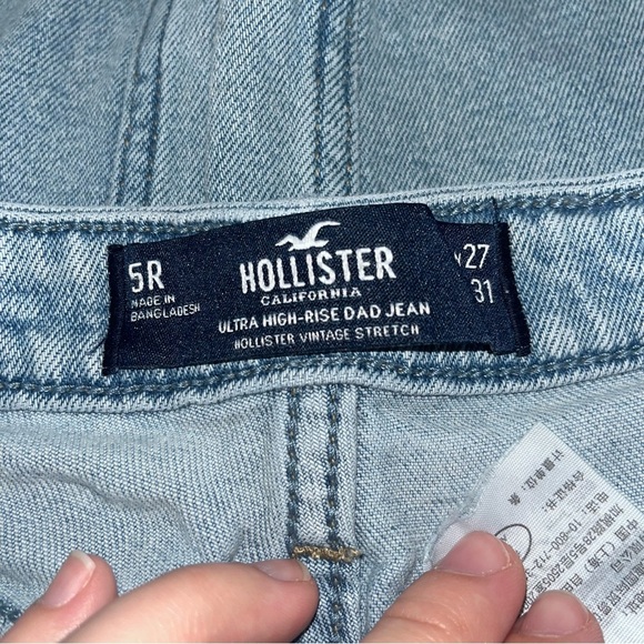 Hollister Ultra High-Rise Dad Jean, Vintage Stretch with Patchwork Detail, 27 - Picture 4 of 5